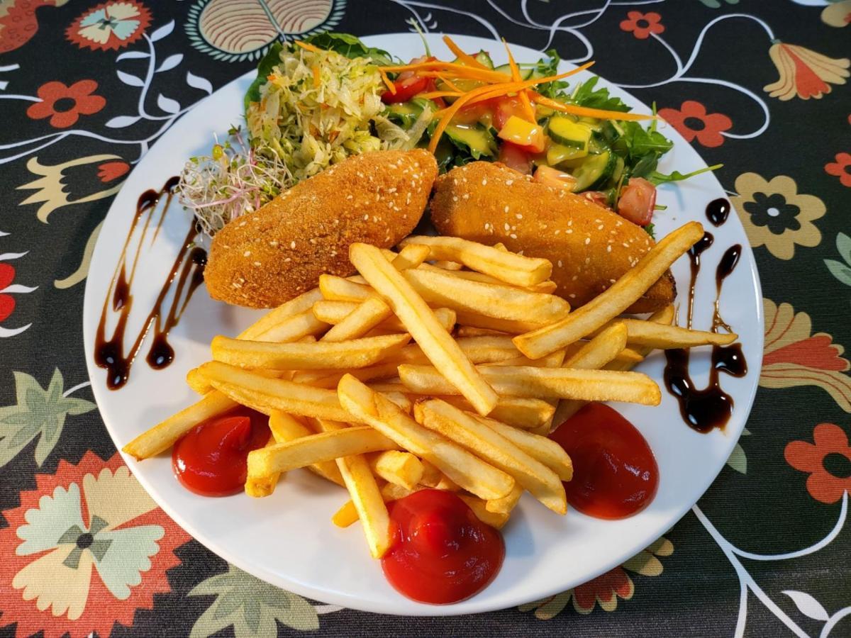 Zajazd Gniewko Mala Karczma 외부 사진